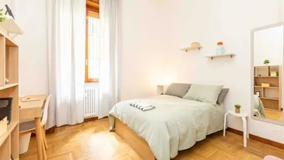 Room for rent in Milano Zona 4 - Vittoria, Forlanini, Milan