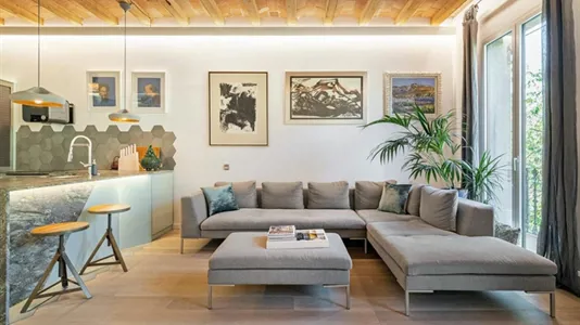 Apartments in Barcelona Eixample - photo 2