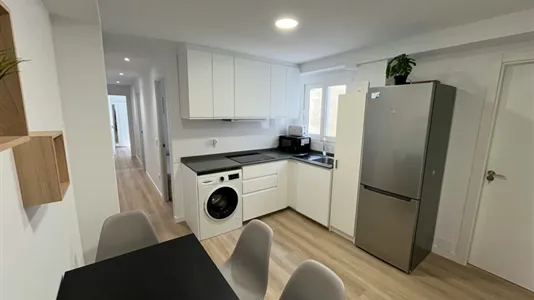 Rooms in Valencia Extramurs - photo 7