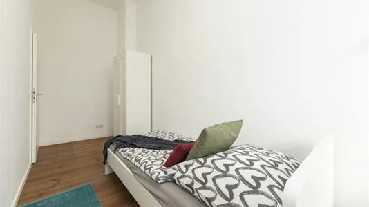 Rooms in Berlin Charlottenburg-Wilmersdorf - photo 1