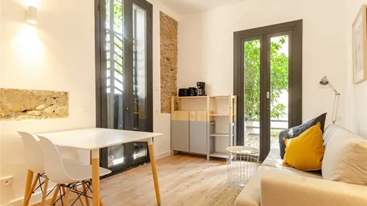 Rooms in Barcelona Gràcia - photo 2