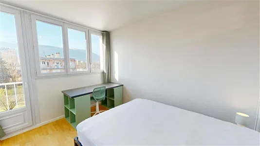 Rooms in Grenoble - photo 4