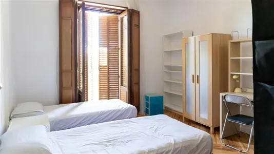 Rooms in Madrid Chamberí - photo 1