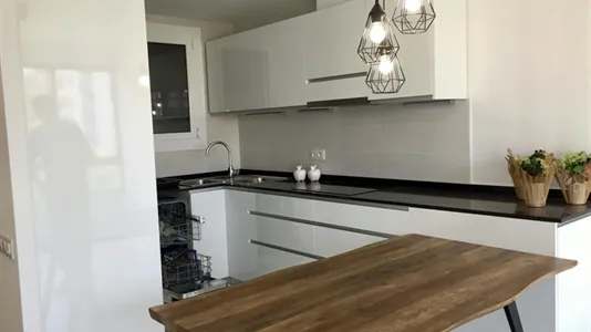 Rooms in Barcelona Eixample - photo 9