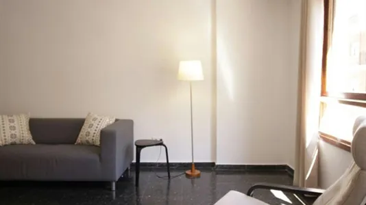 Rooms in Valencia Ciutat Vella - photo 9