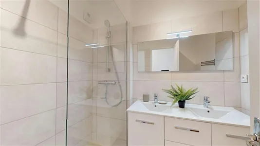 Rooms in Lyon - photo 9