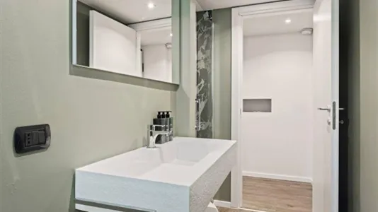 Apartments in Milano Zona 8 - Fiera, Gallaratese, Quarto Oggiaro - photo 8