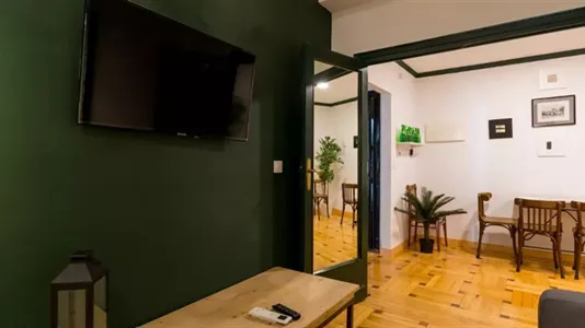 Rooms in Madrid Centro - photo 10