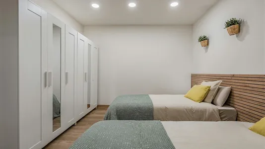 Rooms in Cornellà de Llobregat - photo 4