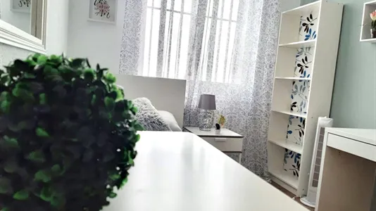 Rooms in Madrid Salamanca - photo 10