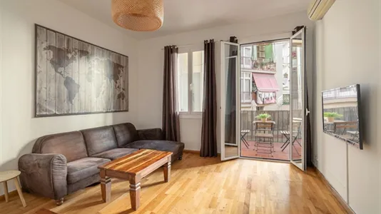 Apartments in Barcelona Eixample - photo 2