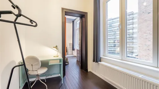 Rooms in Charleroi - photo 4