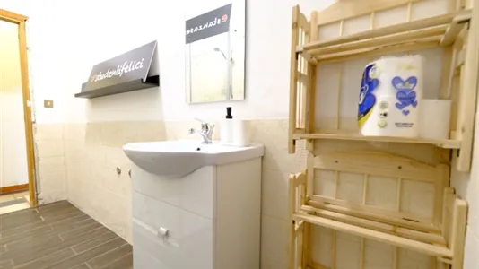 Rooms in Sassari - photo 10
