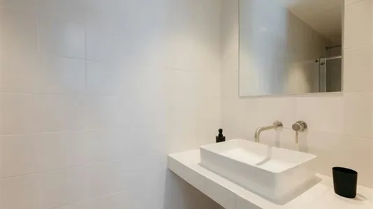 Rooms in Alfara del Patriarca - photo 7