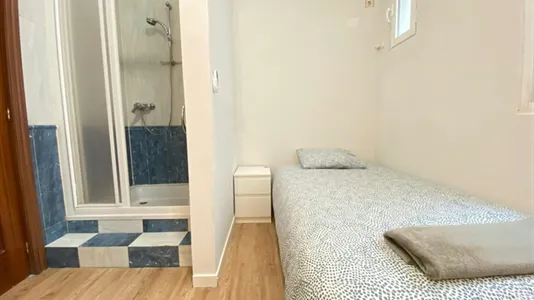 Rooms in Madrid Centro - photo 6