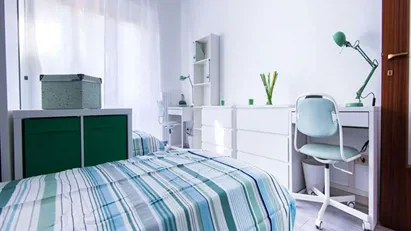 Room for rent in Sesto San Giovanni, Lombardia