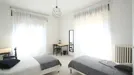 Room for rent, Modena, Emilia-Romagna, &lt;span class=&quot;blurred street&quot; onclick=&quot;ProcessAdRequest(9191829)&quot;&gt;&lt;span class=&quot;hint&quot;&gt;See streetname&lt;/span&gt;[xxxxxxxxxxxxx]&lt;/span&gt;