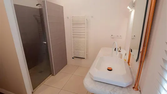 Rooms in Grenoble - photo 5