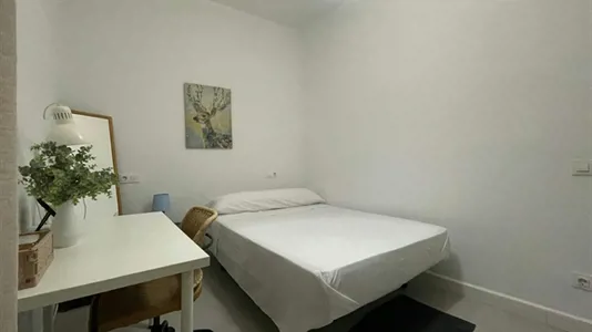 Rooms in El Fontanal - photo 2