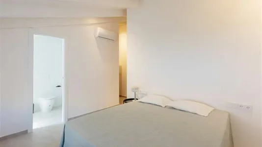 Rooms in Alfara del Patriarca - photo 4