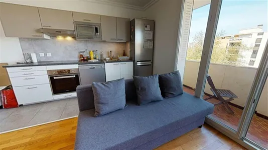 Rooms in Lyon - photo 9