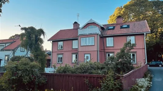 Houses in Sigtuna - photo 1