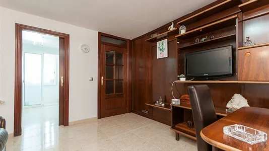 Rooms in Cornellà de Llobregat - photo 7