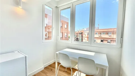 Rooms in Madrid Carabanchel - photo 2