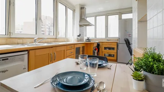 Rooms in Paris 15ème arrondissement - photo 9