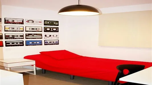 Rooms in Madrid Centro - photo 3