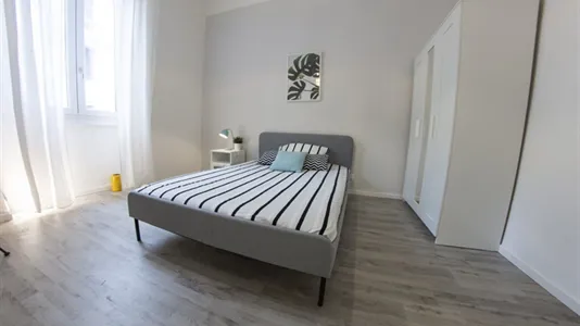 Rooms in Florence - photo 9