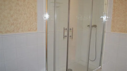 Rooms in Madrid Chamberí - photo 5