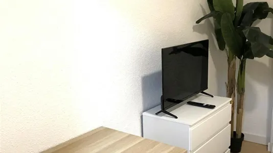 Rooms in Madrid Salamanca - photo 10