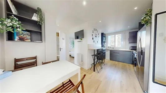 Rooms in Lyon - photo 10