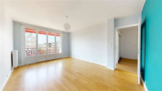 Apartments in Lyon - photo 5