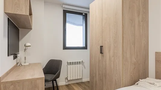 Rooms in Santander - photo 4