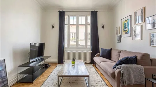 Apartments in Lyon - photo 3