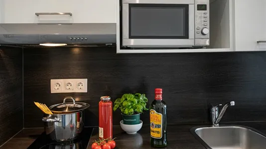 Apartments in Munich Moosach - photo 9