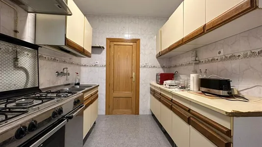 Rooms in Granada - photo 9