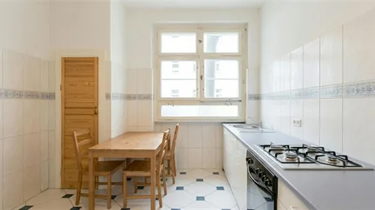 Rooms in Berlin Charlottenburg-Wilmersdorf - photo 4