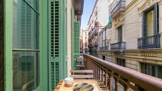 Rooms in Barcelona Ciutat Vella - photo 6