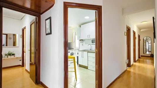 Rooms in Madrid Salamanca - photo 9
