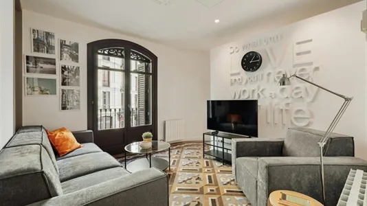 Rooms in Barcelona Eixample - photo 8