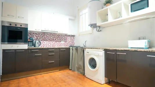 Rooms in Barcelona Eixample - photo 8