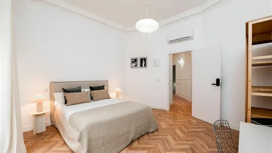Rooms in Madrid Centro - photo 2