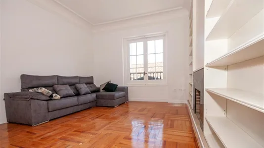 Rooms in Madrid Chamberí - photo 2