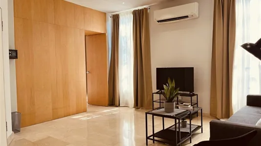 Apartments in Valencia Ciutat Vella - photo 5