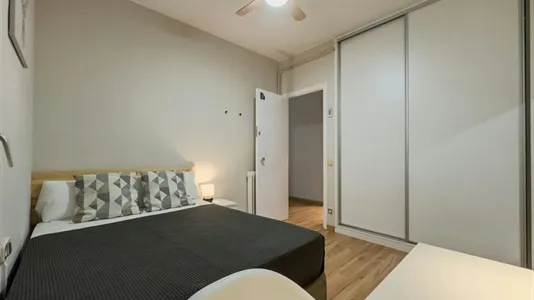 Rooms in Barcelona Gràcia - photo 2