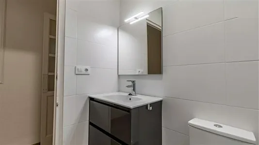 Rooms in Valencia Extramurs - photo 10