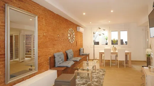 Apartments in Barcelona Ciutat Vella - photo 4